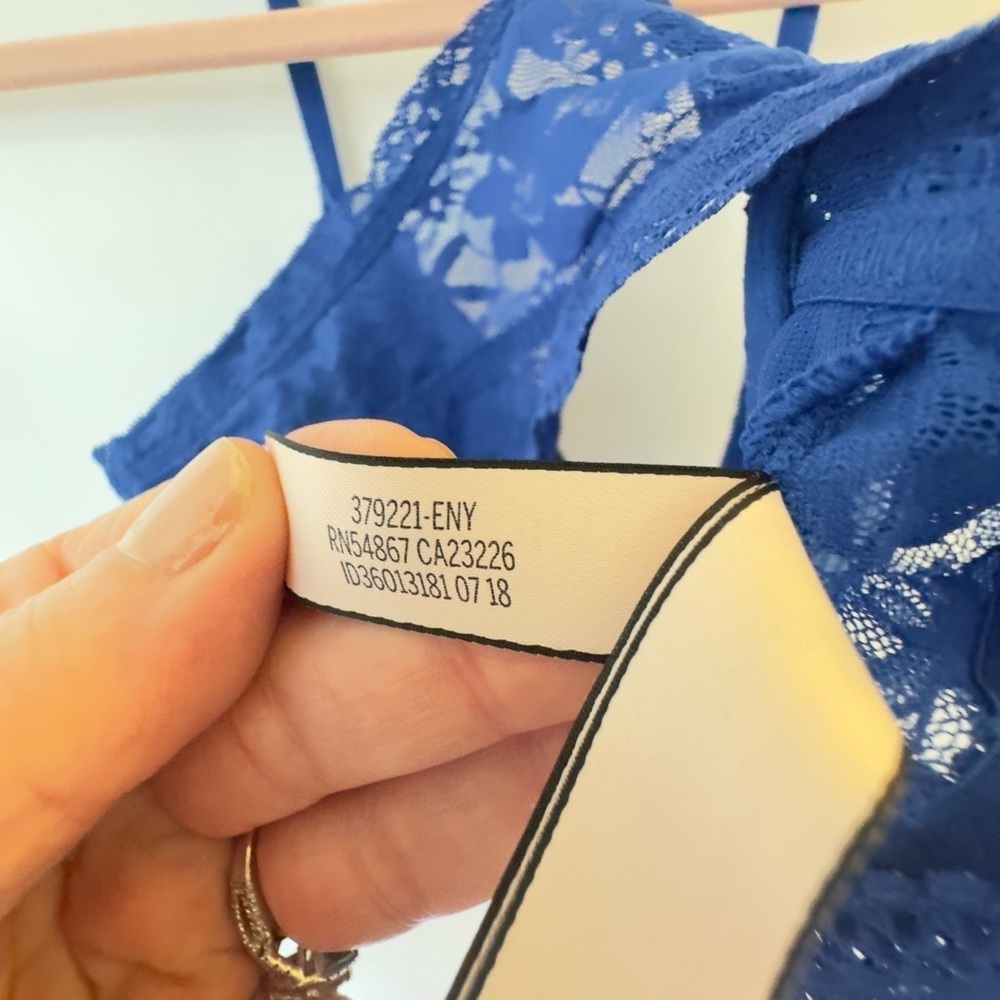 Victoria’s Secrets Lace, Racerback, Navy Blue Bralette, Medium - Picture 8 of 12